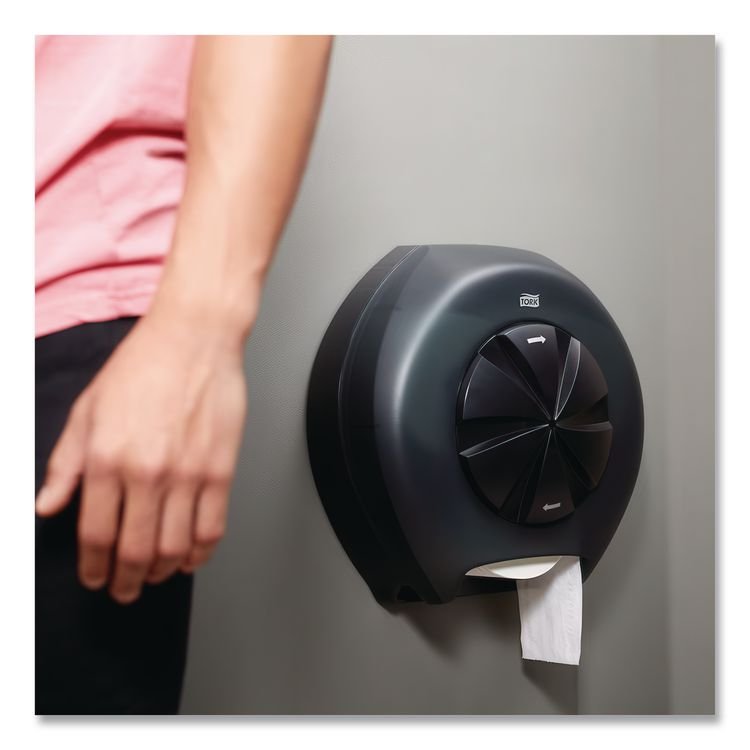 Tork® Universal Bath Tissue Roll with OptiCore® - Image 3